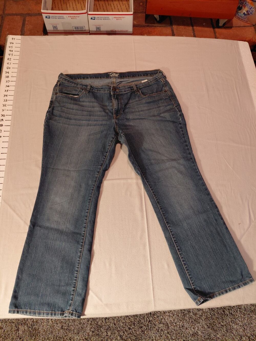 Old Navy Women's the Flirt Bootcut Jeans Dark Wash, Blue, Size 16L
